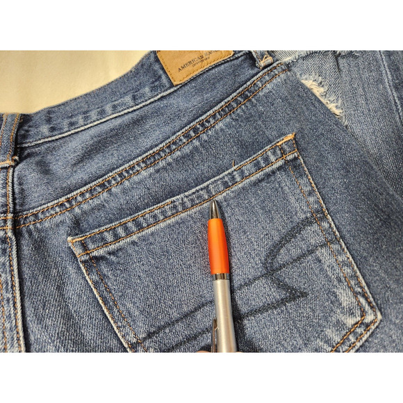 6 Short American Eagle Jeans Womens Hi-Rise Girlfriend Ripped Button Fly Distres - Picture 16 of 16